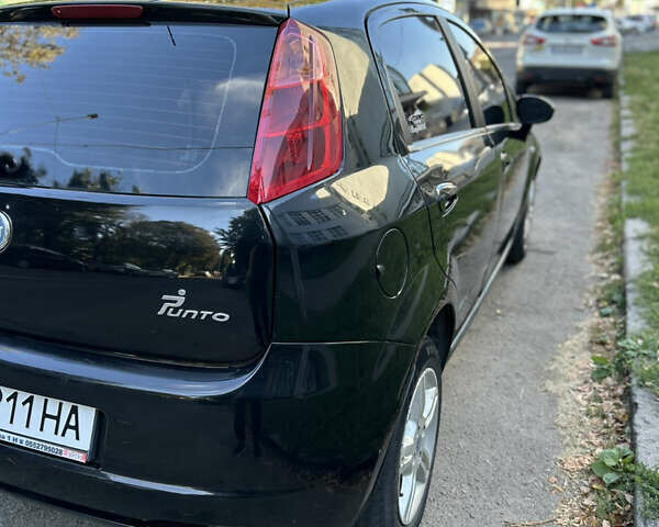 Фиат Пунто 2007 в Хмельницком на Automoto.ua Черный Фиат Пунто, объемом двигателя 1.4 л и пробегом 251 тыс. км за 3300 $, фото 4 на Automoto.ua