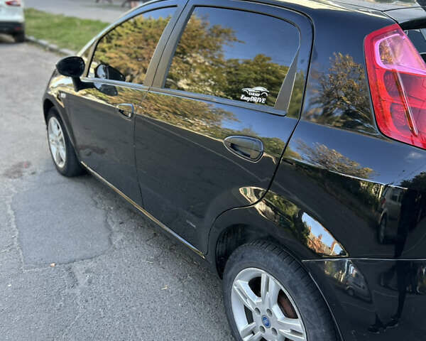 Фиат Пунто 2007 в Хмельницком на Automoto.ua Черный Фиат Пунто, объемом двигателя 1.4 л и пробегом 251 тыс. км за 3300 $, фото 6 на Automoto.ua