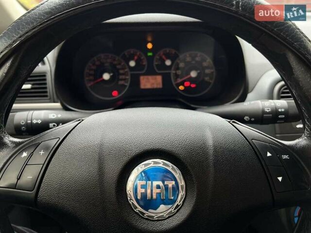 Фиат Пунто 2007 в Коломые на Automoto.ua Черный Фиат Пунто, объемом двигателя 1.37 л и пробегом 247 тыс. км за 3999 $, фото 10 на Automoto.ua