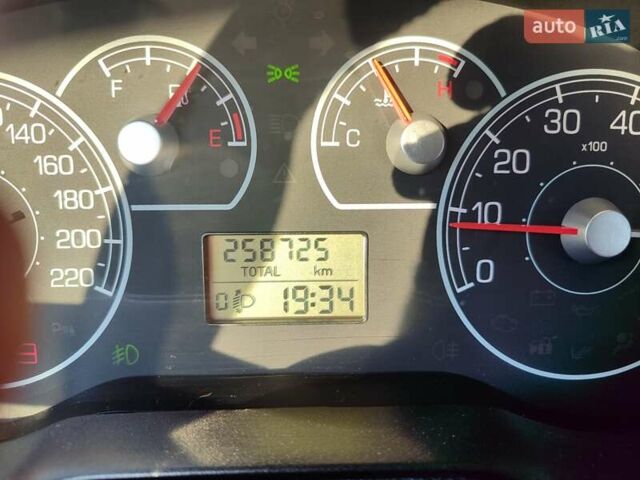 Черный Фиат Пунто, объемом двигателя 1.37 л и пробегом 259 тыс. км за 4700 $, фото 15 на Automoto.ua