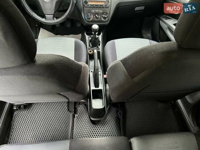 Фиат Пунто 2007 в Коломые на Automoto.ua Черный Фиат Пунто, объемом двигателя 1.37 л и пробегом 247 тыс. км за 3999 $, фото 7 на Automoto.ua