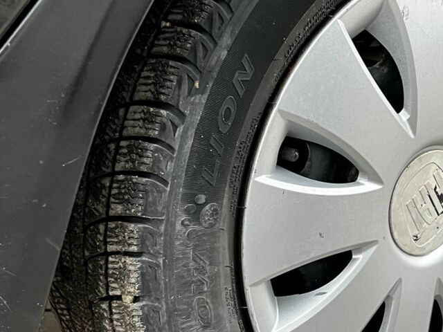 Чорний Фіат Пунто, об'ємом двигуна 1.2 л та пробігом 182 тис. км за 2299 $, фото 6 на Automoto.ua