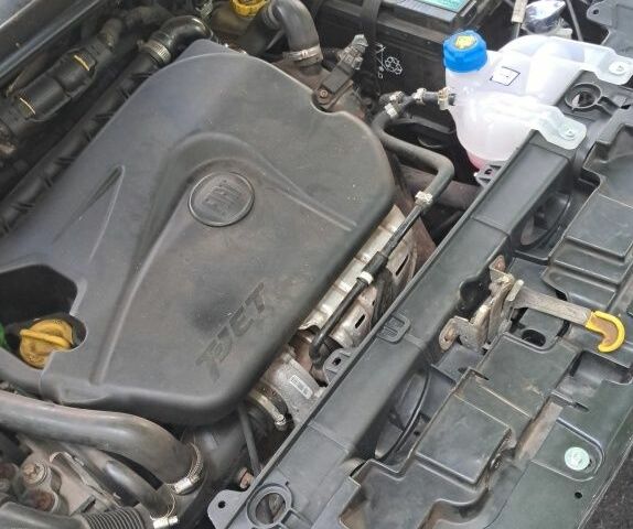 Черный Фиат Пунто, объемом двигателя 1.4 л и пробегом 156 тыс. км за 4200 $, фото 6 на Automoto.ua