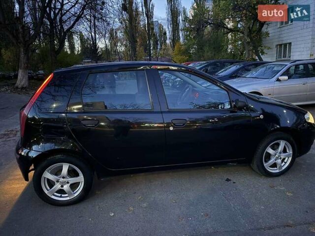 Фиат Пунто 2008 в Киеве на Automoto.ua Черный Фиат Пунто, объемом двигателя 1.24 л и пробегом 150 тыс. км за 3500 $, фото 5 на Automoto.ua