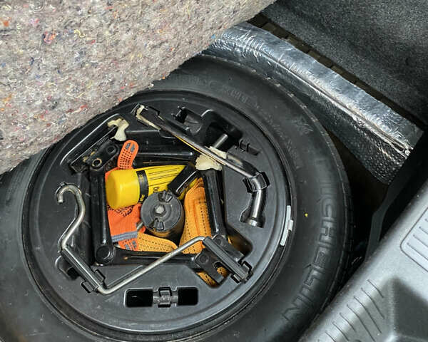 Черный Фиат Пунто, объемом двигателя 1.37 л и пробегом 270 тыс. км за 3700 $, фото 26 на Automoto.ua