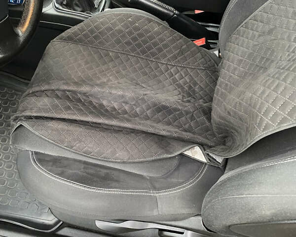 Черный Фиат Пунто, объемом двигателя 1.37 л и пробегом 270 тыс. км за 3700 $, фото 25 на Automoto.ua