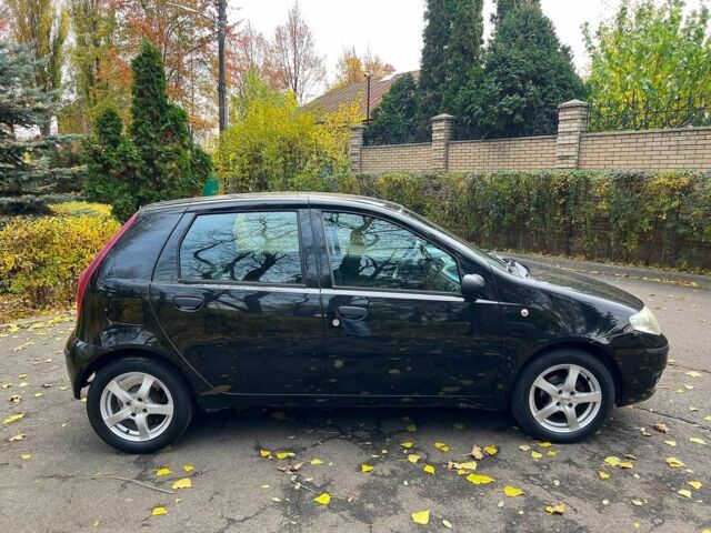 Черный Фиат Пунто, объемом двигателя 1.2 л и пробегом 150 тыс. км за 3990 $, фото 3 на Automoto.ua