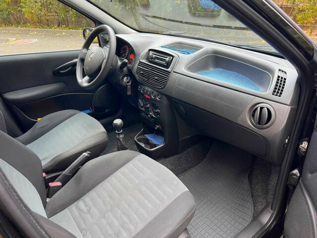 Черный Фиат Пунто, объемом двигателя 1.2 л и пробегом 150 тыс. км за 3990 $, фото 15 на Automoto.ua