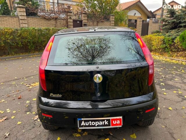 Черный Фиат Пунто, объемом двигателя 1.2 л и пробегом 150 тыс. км за 3990 $, фото 5 на Automoto.ua