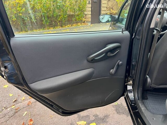 Черный Фиат Пунто, объемом двигателя 1.2 л и пробегом 150 тыс. км за 3990 $, фото 14 на Automoto.ua