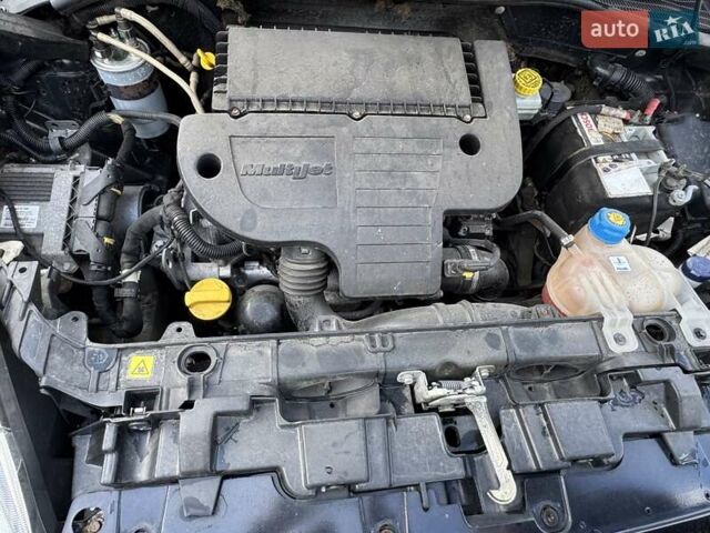 Фиат Пунто 2009 в Самборе на Automoto.ua Черный Фиат Пунто, объемом двигателя 1.25 л и пробегом 166 тыс. км за 4599 $, фото 13 на Automoto.ua