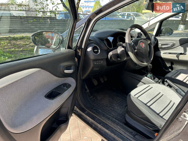 Черный Фиат Пунто, объемом двигателя 1.25 л и пробегом 338 тыс. км за 3700 $, фото 7 на Automoto.ua