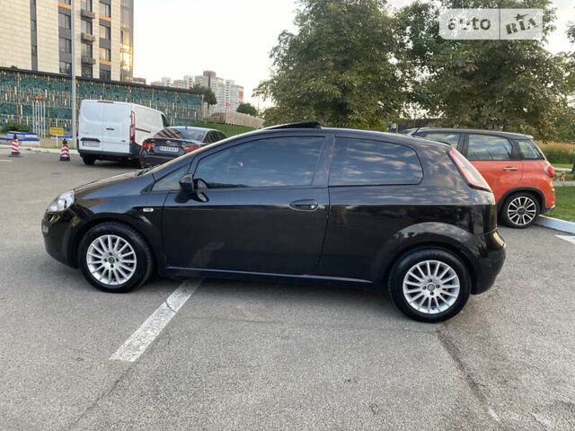 Черный Фиат Пунто, объемом двигателя 1.3 л и пробегом 220 тыс. км за 4800 $, фото 8 на Automoto.ua