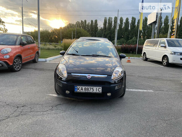 Черный Фиат Пунто, объемом двигателя 1.3 л и пробегом 220 тыс. км за 4800 $, фото 1 на Automoto.ua