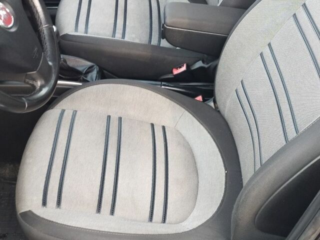 Черный Фиат Пунто, объемом двигателя 1.2 л и пробегом 271 тыс. км за 4300 $, фото 7 на Automoto.ua