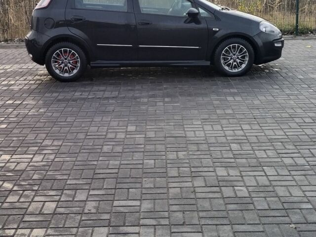 Черный Фиат Пунто, объемом двигателя 1.2 л и пробегом 271 тыс. км за 4300 $, фото 3 на Automoto.ua