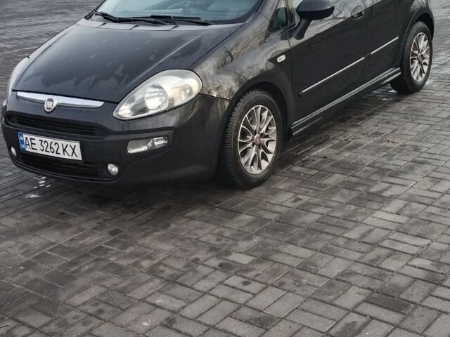 Черный Фиат Пунто, объемом двигателя 1.2 л и пробегом 271 тыс. км за 4300 $, фото 2 на Automoto.ua