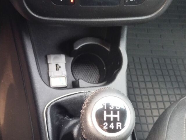 Черный Фиат Пунто, объемом двигателя 1.2 л и пробегом 271 тыс. км за 4300 $, фото 14 на Automoto.ua