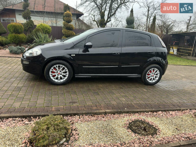 Черный Фиат Пунто, объемом двигателя 1.25 л и пробегом 270 тыс. км за 4499 $, фото 1 на Automoto.ua