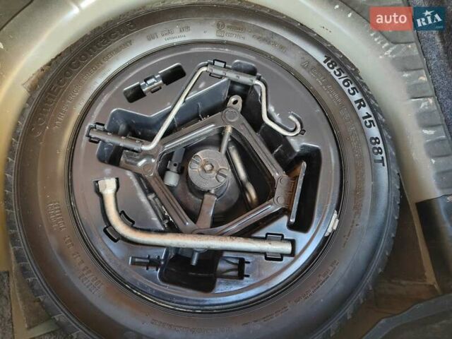 Фиат Пунто 2011 в Черновцах на Automoto.ua Черный Фиат Пунто, объемом двигателя 1.3 л и пробегом 213 тыс. км за 4700 $, фото 31 на Automoto.ua