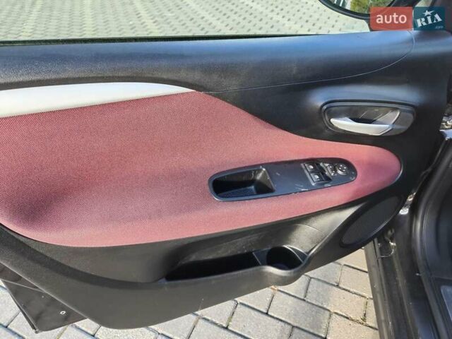 Фиат Пунто 2011 в Черновцах на Automoto.ua Черный Фиат Пунто, объемом двигателя 1.3 л и пробегом 213 тыс. км за 4700 $, фото 27 на Automoto.ua