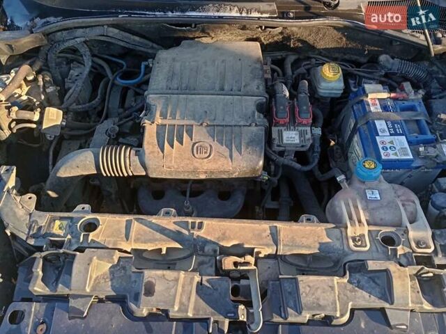 Черный Фиат Пунто, объемом двигателя 1.24 л и пробегом 322 тыс. км за 4200 $, фото 3 на Automoto.ua