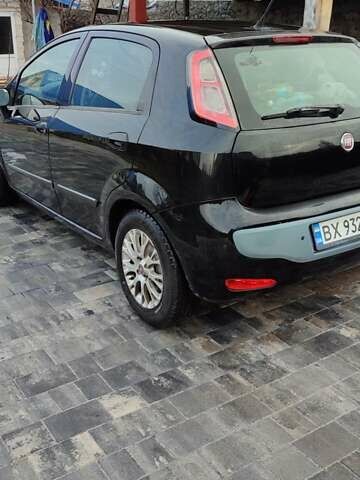 Черный Фиат Пунто, объемом двигателя 1.3 л и пробегом 305 тыс. км за 4999 $, фото 1 на Automoto.ua