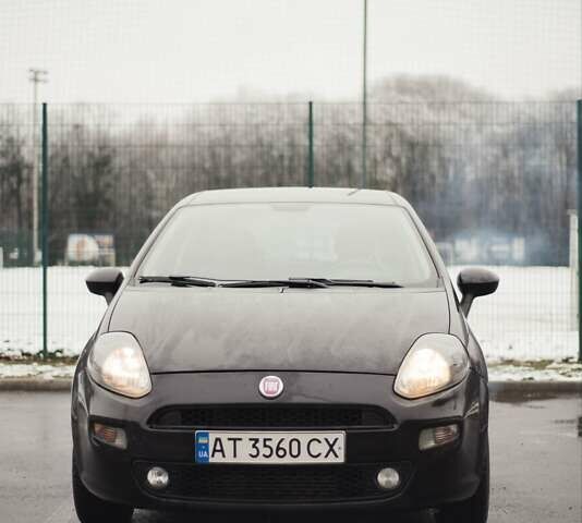 Черный Фиат Пунто, объемом двигателя 1.25 л и пробегом 230 тыс. км за 6000 $, фото 1 на Automoto.ua