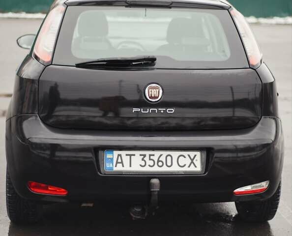 Черный Фиат Пунто, объемом двигателя 1.25 л и пробегом 230 тыс. км за 6000 $, фото 2 на Automoto.ua