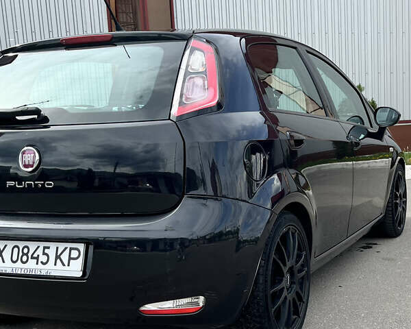 Черный Фиат Пунто, объемом двигателя 1.37 л и пробегом 142 тыс. км за 6500 $, фото 2 на Automoto.ua