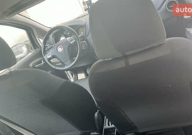 Черный Фиат Пунто, объемом двигателя 1.37 л и пробегом 142 тыс. км за 6500 $, фото 8 на Automoto.ua