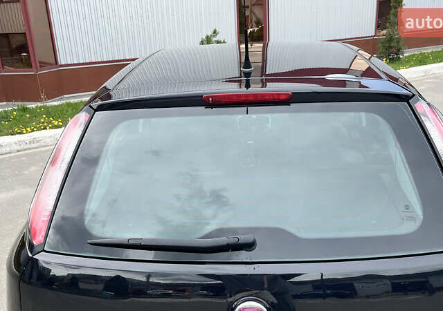 Черный Фиат Пунто, объемом двигателя 1.37 л и пробегом 142 тыс. км за 6500 $, фото 14 на Automoto.ua