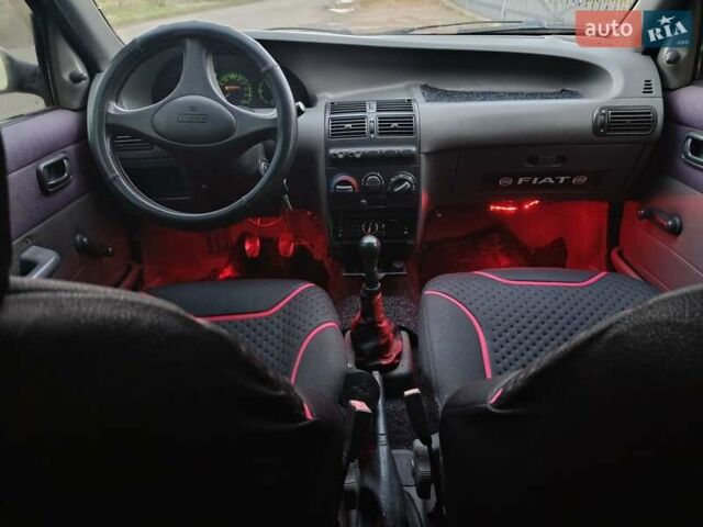 Фиат Пунто 1994 в Луцке на Automoto.ua Красный Фиат Пунто, объемом двигателя 1.3 л и пробегом 233 тыс. км за 1450 $, фото 1 на Automoto.ua