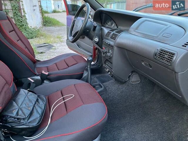 Красный Фиат Пунто, объемом двигателя 1.24 л и пробегом 257 тыс. км за 1500 $, фото 7 на Automoto.ua