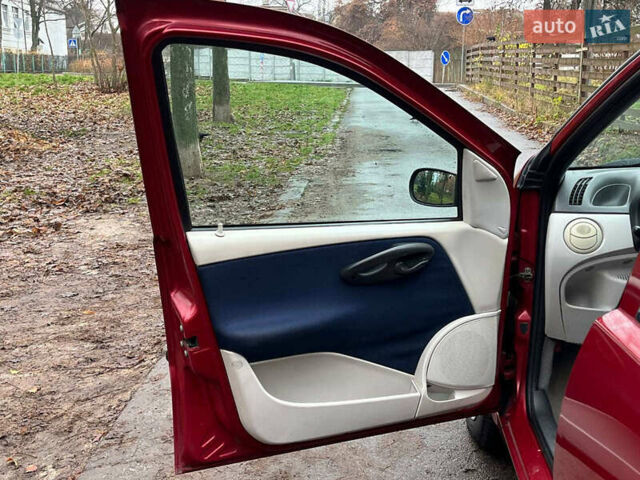 Красный Фиат Пунто, объемом двигателя 1.3 л и пробегом 234 тыс. км за 3990 $, фото 9 на Automoto.ua
