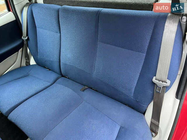 Красный Фиат Пунто, объемом двигателя 1.3 л и пробегом 234 тыс. км за 3990 $, фото 7 на Automoto.ua