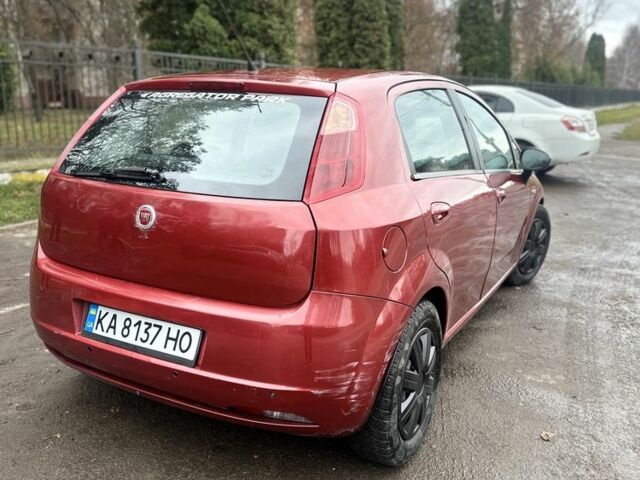 Красный Фиат Пунто, объемом двигателя 1.4 л и пробегом 360 тыс. км за 2600 $, фото 3 на Automoto.ua