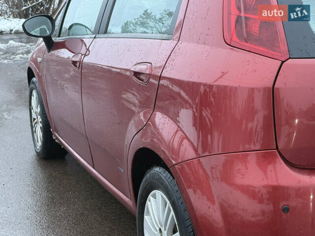 Красный Фиат Пунто, объемом двигателя 1.37 л и пробегом 115 тыс. км за 3000 $, фото 11 на Automoto.ua