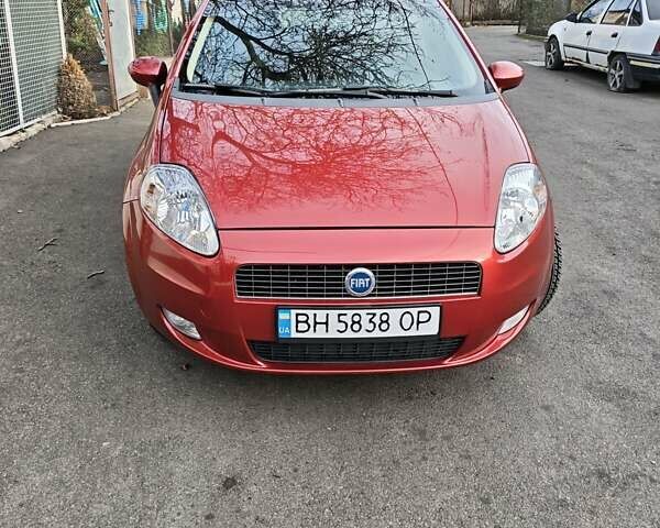 Красный Фиат Пунто, объемом двигателя 1.37 л и пробегом 110 тыс. км за 5300 $, фото 8 на Automoto.ua