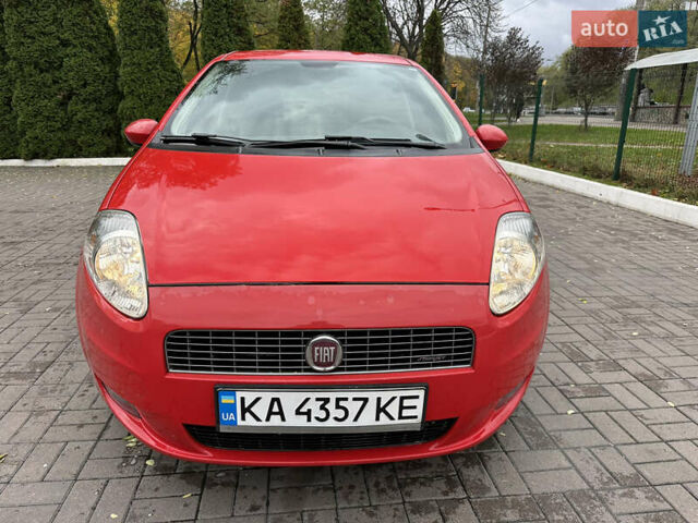 Фиат Пунто 2008 в Киеве на Automoto.ua Красный Фиат Пунто, объемом двигателя 1.4 л и пробегом 228 тыс. км за 4200 $, фото 1 на Automoto.ua