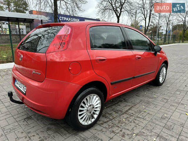 Фиат Пунто 2008 в Киеве на Automoto.ua Красный Фиат Пунто, объемом двигателя 1.4 л и пробегом 228 тыс. км за 4200 $, фото 4 на Automoto.ua