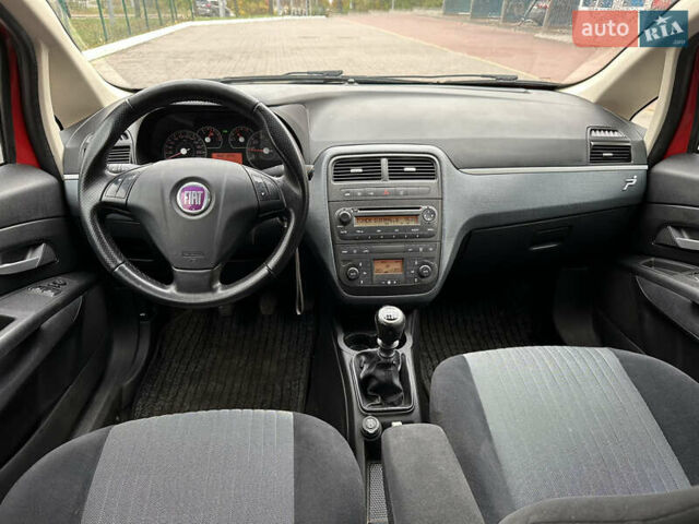 Фиат Пунто 2008 в Киеве на Automoto.ua Красный Фиат Пунто, объемом двигателя 1.4 л и пробегом 228 тыс. км за 4200 $, фото 6 на Automoto.ua