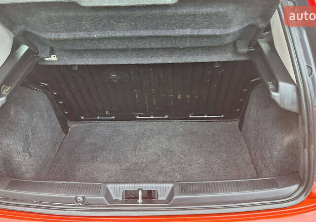 Красный Фиат Пунто, объемом двигателя 1.37 л и пробегом 174 тыс. км за 3500 $, фото 8 на Automoto.ua