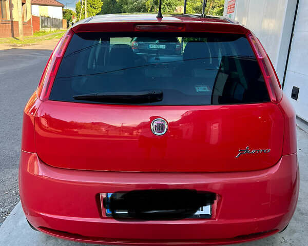 Красный Фиат Пунто, объемом двигателя 1.37 л и пробегом 214 тыс. км за 4400 $, фото 2 на Automoto.ua