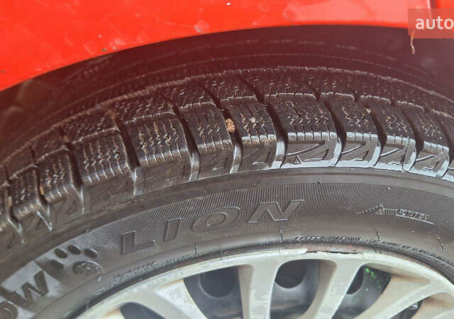 Красный Фиат Пунто, объемом двигателя 1.37 л и пробегом 174 тыс. км за 3500 $, фото 6 на Automoto.ua