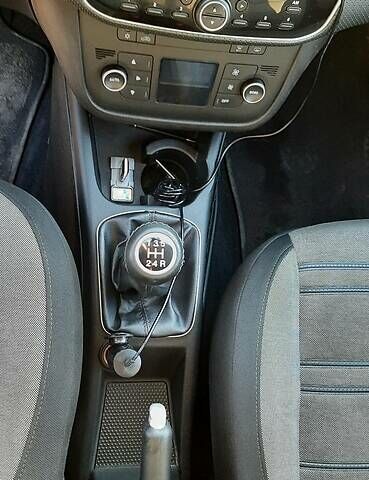 Красный Фиат Пунто, объемом двигателя 1.2 л и пробегом 313 тыс. км за 4000 $, фото 25 на Automoto.ua