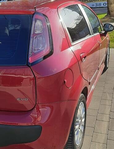 Красный Фиат Пунто, объемом двигателя 1.2 л и пробегом 313 тыс. км за 4000 $, фото 9 на Automoto.ua