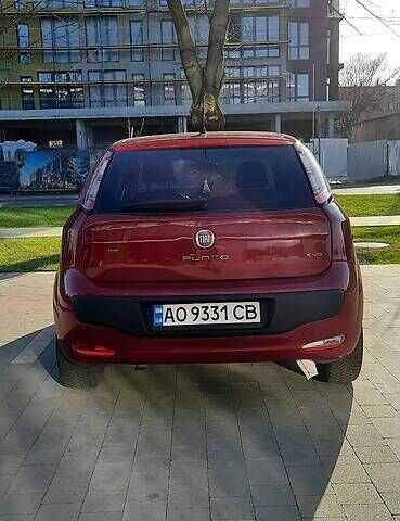 Красный Фиат Пунто, объемом двигателя 1.2 л и пробегом 313 тыс. км за 4000 $, фото 10 на Automoto.ua