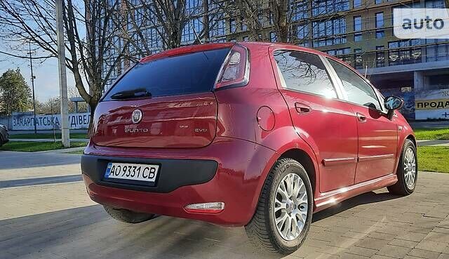 Красный Фиат Пунто, объемом двигателя 1.2 л и пробегом 313 тыс. км за 4000 $, фото 7 на Automoto.ua