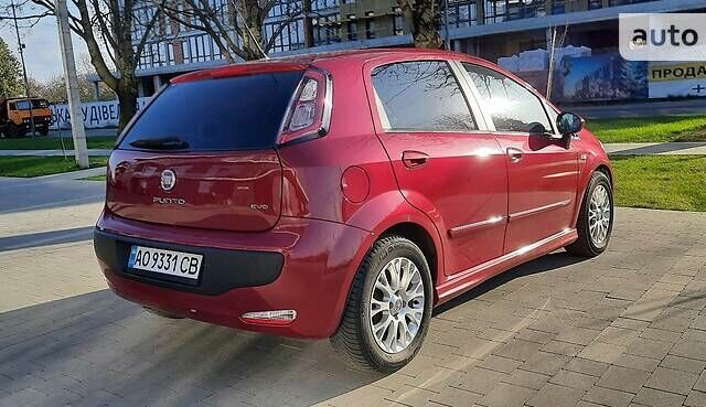Красный Фиат Пунто, объемом двигателя 1.2 л и пробегом 313 тыс. км за 4000 $, фото 6 на Automoto.ua